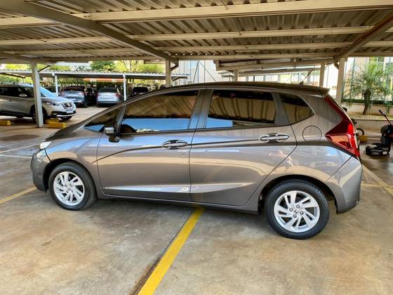 HONDA FIT 1.5 DX 16V FLEX 4P AUTOMÁTICO HONDA FIT 1.5 DX 16V FLEX 4P AUTOMÁTICO